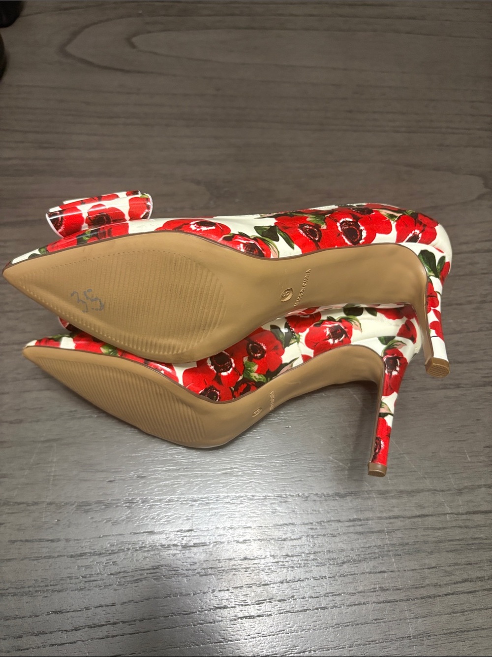 Betsey Johnson Red Floral Pointed Toe Bow Heels - Picture 4 of 8